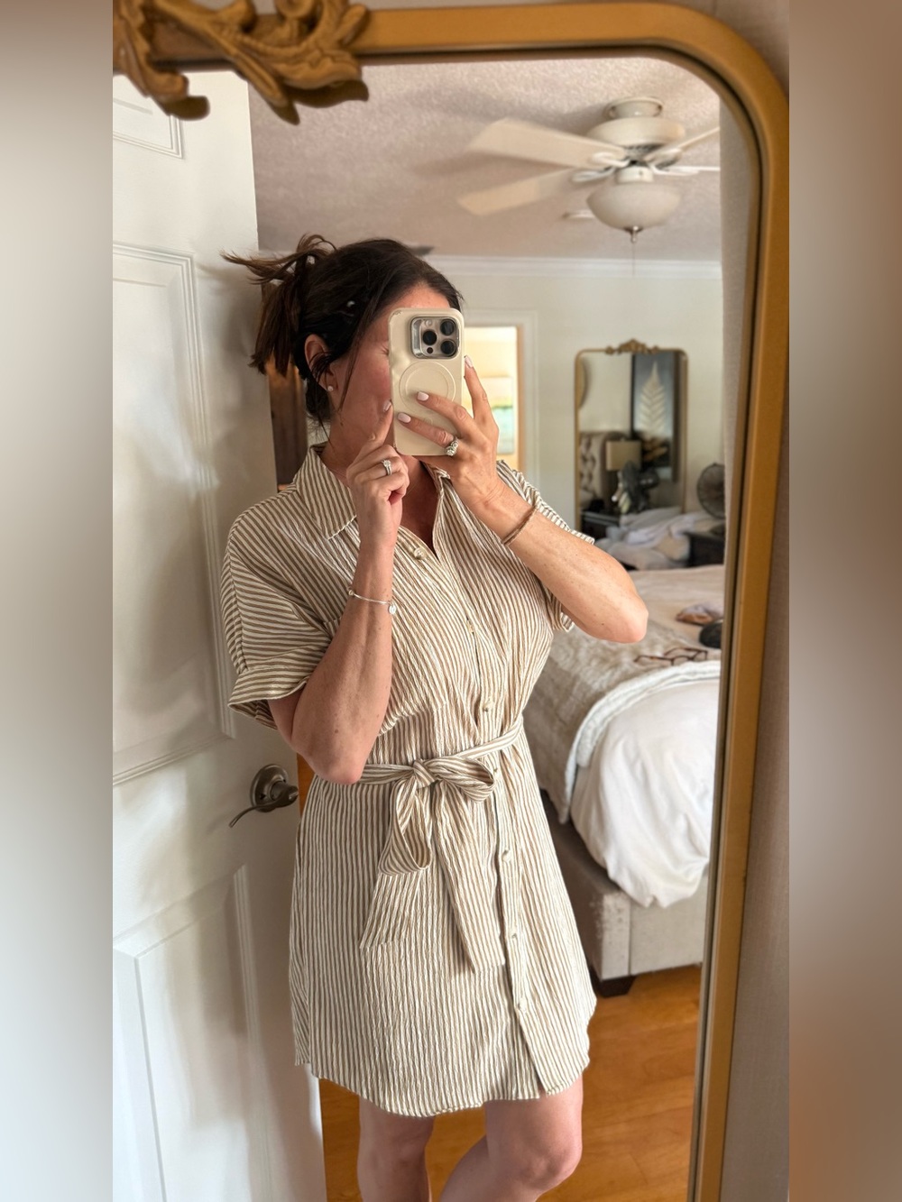 Gilli Beige and White Striped tie front button down seersucker small dress EUC